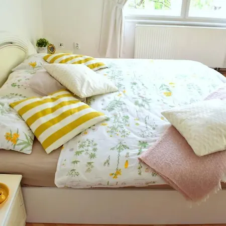 Elegant 3br With Sauna In Centre Lägenhet *