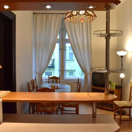 شقة Elegant 3br With Sauna In Centre *