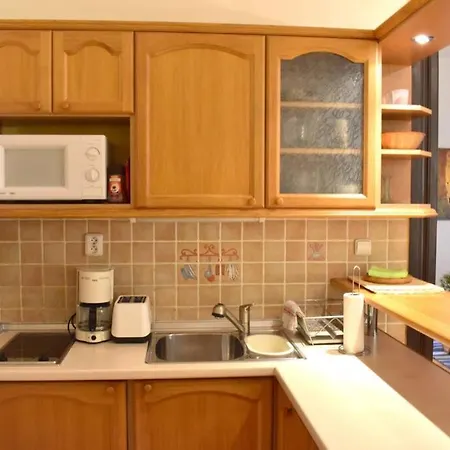 아파트 Elegant 3br With Sauna In Centre