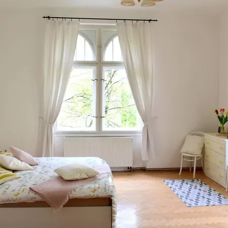 شقة Elegant 3br With Sauna In Centre *