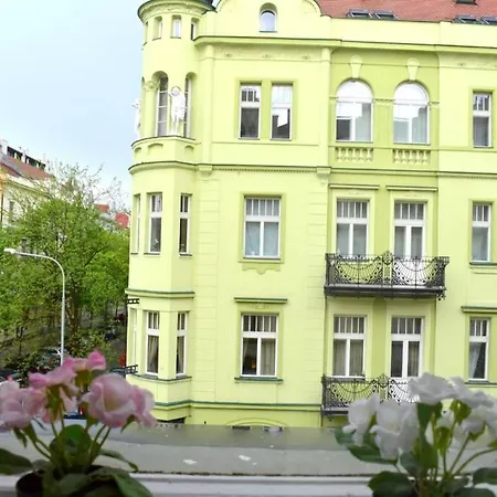Elegant 3br With Sauna In Centre 아파트 *