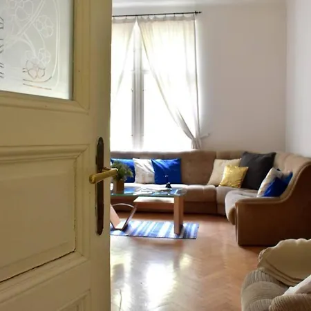 Bedroom With Sauna Apartman *