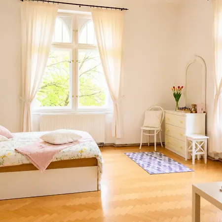 Elegant 3br With Sauna In Centre 아파트 *